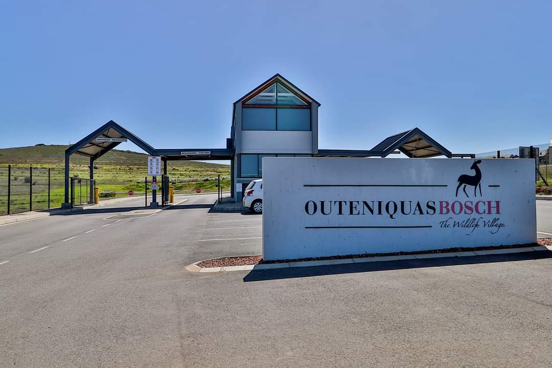 3 Bedroom Property for Sale in Outeniquasbosch Western Cape